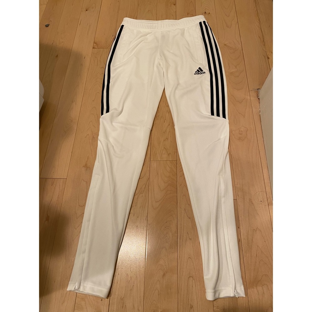 🤍Adidas